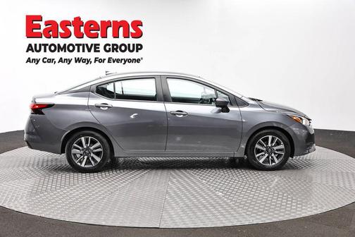 Gun Metallic 2023 Nissan Versa 1.6 SV