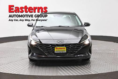 Phantom Black 2021 Hyundai ELANTRA SEL