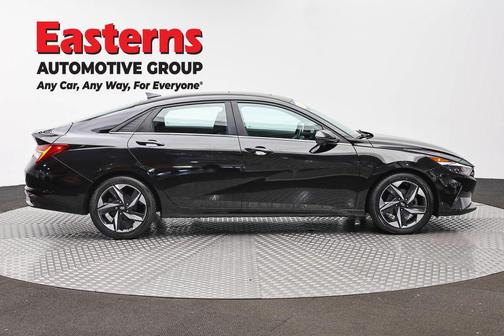 Phantom Black 2021 Hyundai ELANTRA SEL