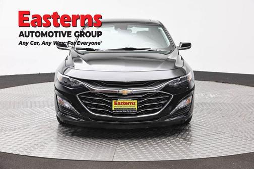 Mosaic Black Metallic 2022 Chevrolet Malibu FWD LT