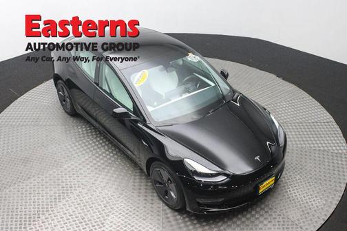 2022 Tesla Model 3 Standard Range