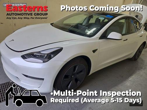Pearl White Multi-Coat 2023 Tesla Model 3 Standard Range