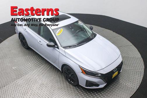 2023 Nissan Altima SR FWD