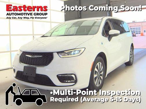 Bright White Clearcoat 2023 Chrysler Pacifica Hybrid Touring L