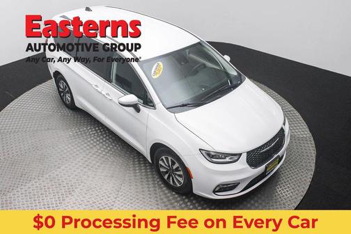 Bright White Clearcoat 2023 Chrysler Pacifica Hybrid Touring L