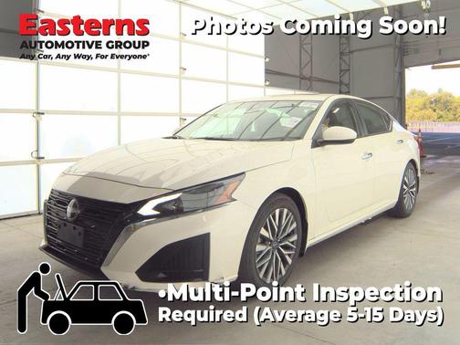 Pearl White Tricoat 2024 Nissan Altima 2.5 SV