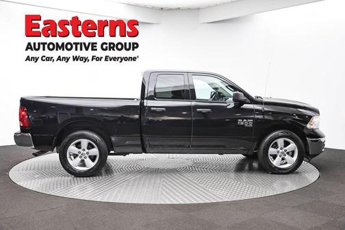Diamond Black Crystal Pearlcoat 2024 RAM 1500 Classic SLT