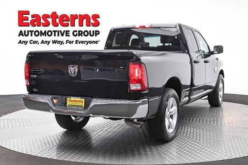 Diamond Black Crystal Pearlcoat 2024 RAM 1500 Classic SLT