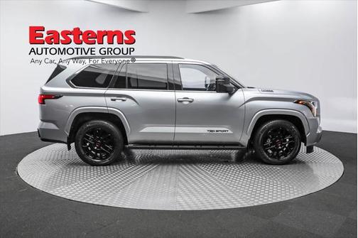 2023 Toyota Sequoia SR5
