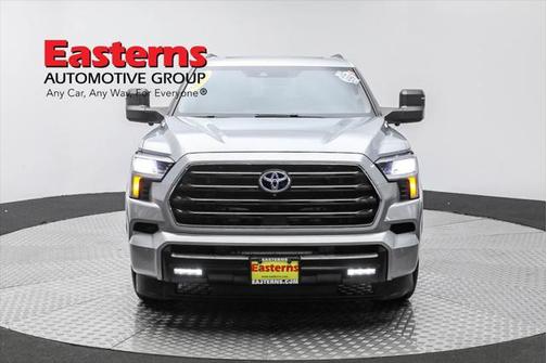 2023 Toyota Sequoia SR5