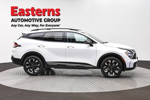 Glacial White Pearl 2023 Kia Sportage X-Line