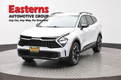 Glacial White Pearl 2023 Kia Sportage X-Line