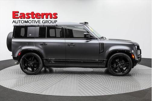 2023 Land Rover Defender 110 V8
