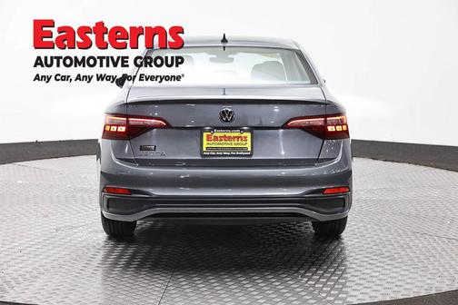 Platinum Gray Metallic 2024 Volkswagen Jetta 1.5T S