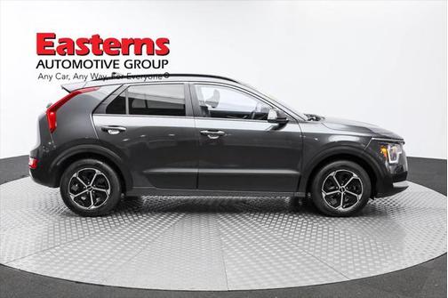 2023 Kia Niro EX