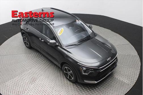 2023 Kia Niro EX