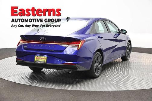 Intense Blue 2022 Hyundai ELANTRA HEV Blue