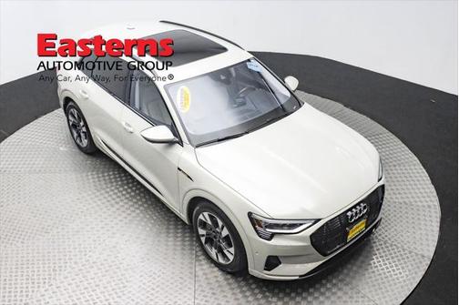2021 Audi e-tron Premium