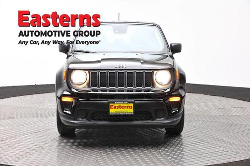 Black Clearcoat 2023 Jeep Renegade Latitude
