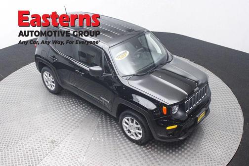 Black Clearcoat 2023 Jeep Renegade Latitude