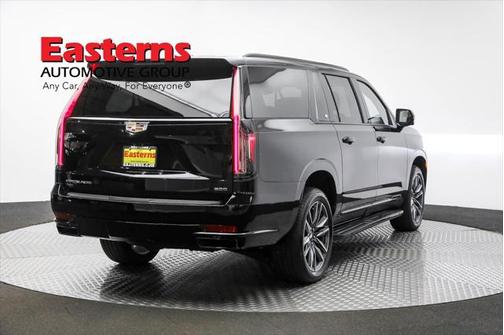 2023 Cadillac Escalade ESV Sport