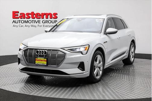 2019 Audi e-tron Premium Plus