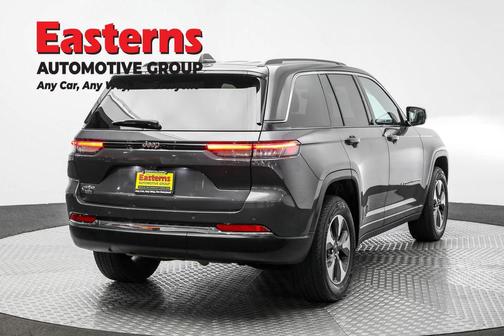 2022 Jeep Grand Cherokee 4xe Base