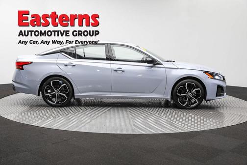2025 Nissan Altima SR FWD