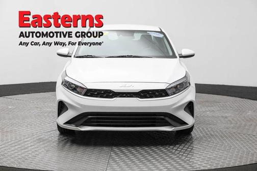 Snow White Pearl 2024 Kia Forte LXS