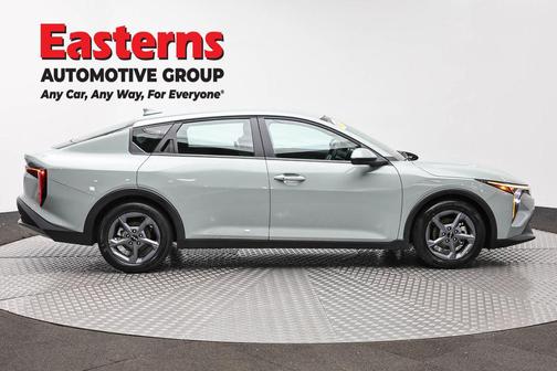 Morning Haze 2025 Kia K4 LXS