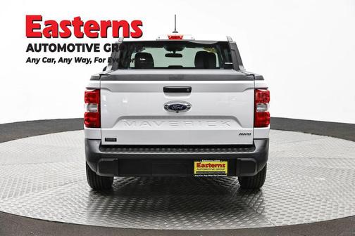 Oxford White 2022 Ford Maverick XL