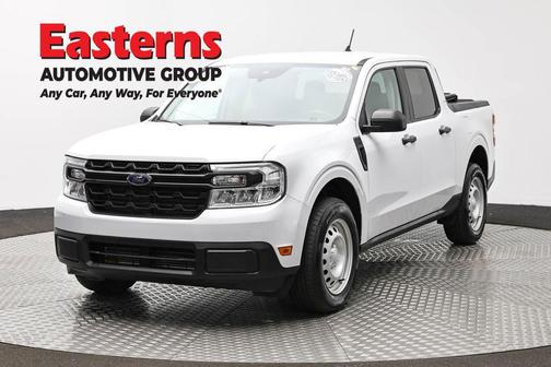 Oxford White 2022 Ford Maverick XL