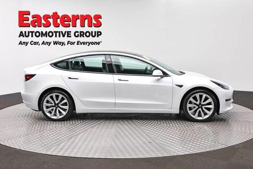 Pearl White Multi-Coat 2021 Tesla Model 3 Long Range