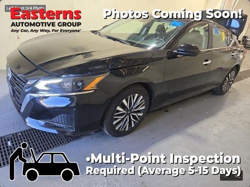 Super Black Clearcoat 2024 Nissan Altima 2.5 SV