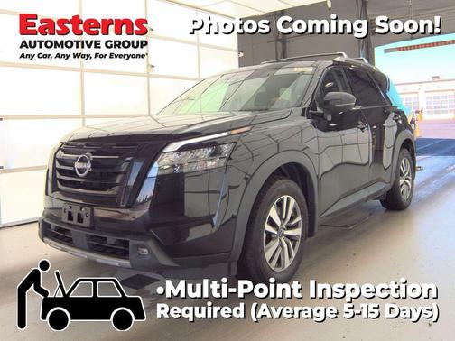 2023 Nissan Pathfinder SL FWD