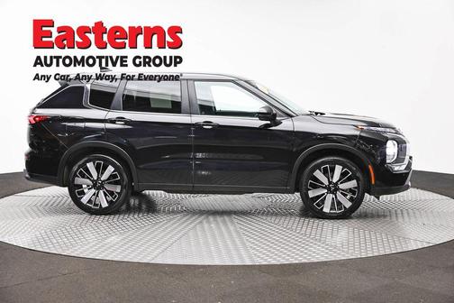 Black 2025 Mitsubishi Outlander SE S-AWC