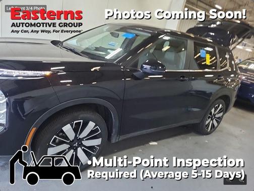 Black 2025 Mitsubishi Outlander