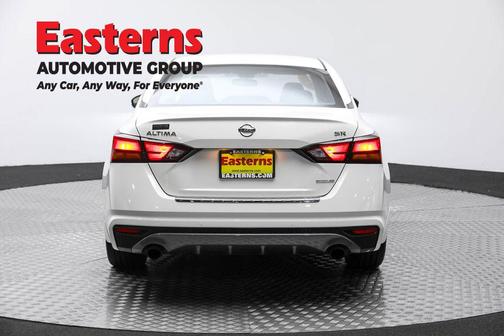 2021 Nissan Altima SR VC-Turbo FWD