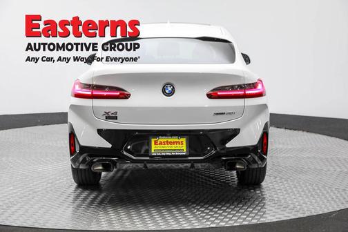 2024 BMW X4 xDrive30i