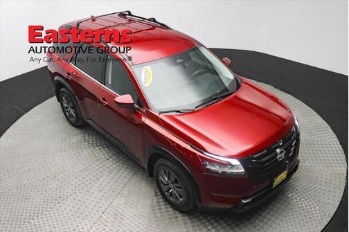 2022 Nissan Pathfinder SV 4WD