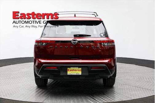 2022 Nissan Pathfinder SV 4WD