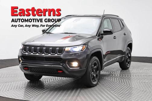 Granite Crystal Metallic Clearcoat 2023 Jeep Compass Trailhawk