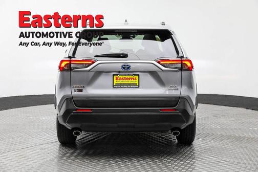 2020 Toyota RAV4 XLE