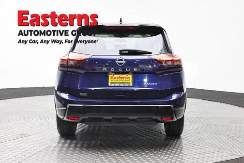 Deep Ocean Blue Pearl 2024 Nissan Rogue SV