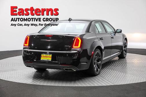 2021 Chrysler 300 S
