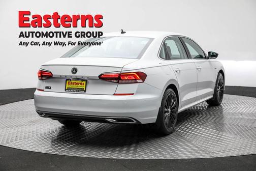 2022 Volkswagen Passat 2.0T Limited Edition