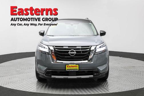 2024 Nissan Pathfinder SL 4WD