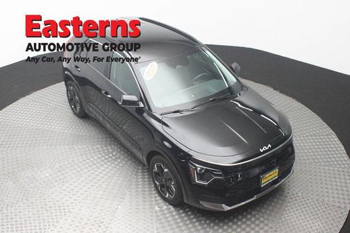 Aurora Black 2024 Kia Niro EV Wind
