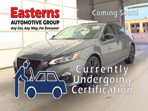 2022 Nissan Altima SR FWD