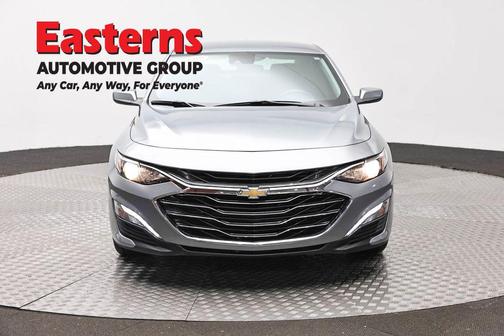 Sterling Gray Metallic 2024 Chevrolet Malibu FWD 1LT